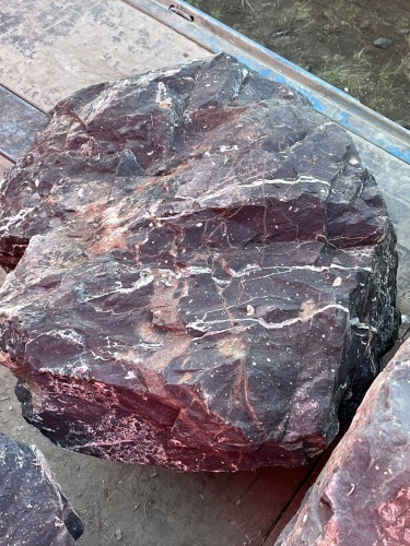 Камни для ландшафтного дизайна красно-фиолетовые 10-60 килограмм купить в Красноуральске