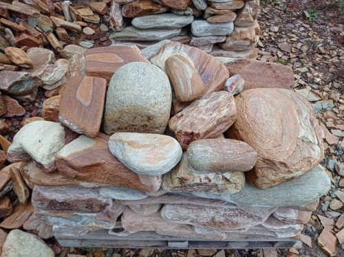 Златолит жёлтый, жёлто-зелёный глыбки и валуны для ланшафтного дизайна купить в Красноуральске