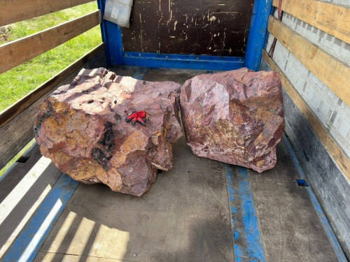 Ландшафтные глыбы красно-фиолетовые 200-1000 килограмм купить в Красноуральске