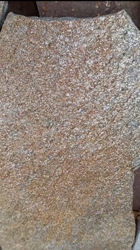 Плитняк златолит серебристый для цоколя, отмостки купить в Красноуральске