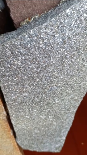 Плитняк златолит серебристый для цоколя, отмостки купить в Красноуральске