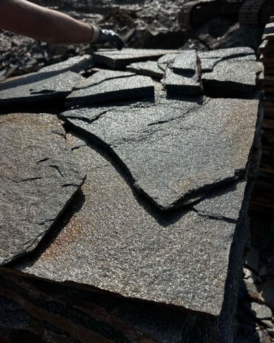 Плитняк златолит серебристый для фасада купить в Красноуральске