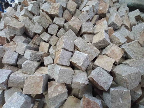 брусчатка гранитная колотая